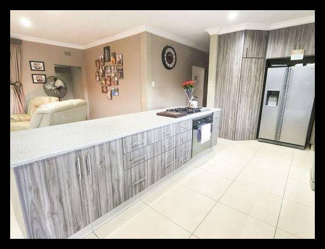 4 BEDROOM HOUSE FOR SALE IN ELSPARK